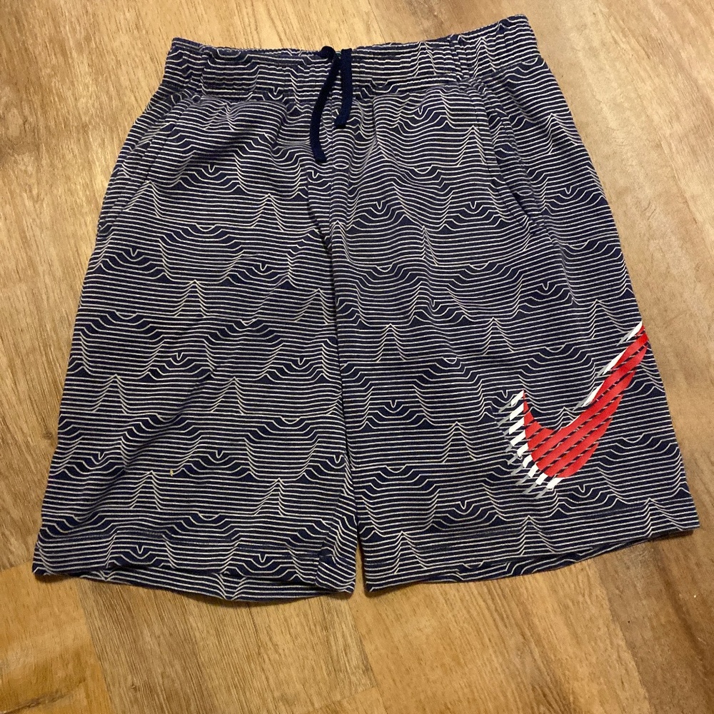Nike Mens shorts small with draw strings red white Nike swoosh 80% cotton